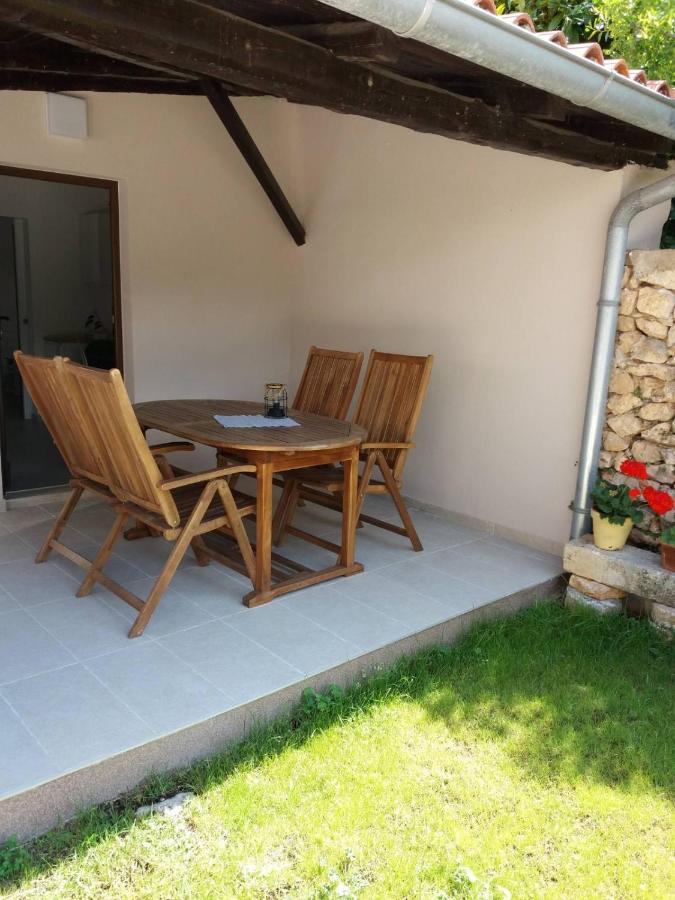 House Mergi Pomer Zewnętrze zdjęcie