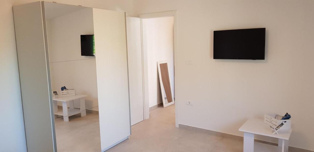House Mergi Pomer Zewnętrze zdjęcie
